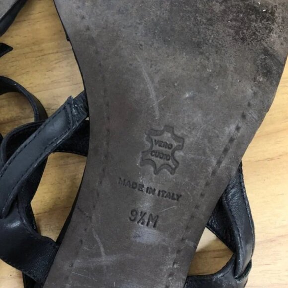 Donald J Pliner Black Kitten Heels Italy Leather Strap Sandals 9.5 - Picture 5 of 8